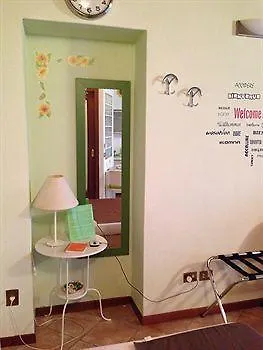 Apartman Corso 6 *