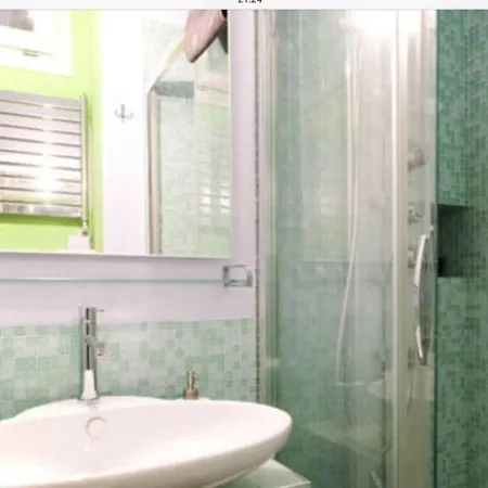 Apartman Corso 6 *